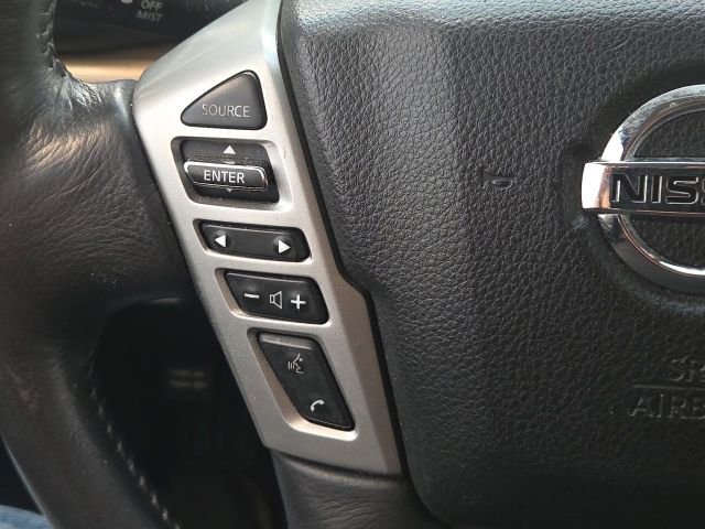 Used 2020 Nissan Titan SL w/ Moonroof Package AWD/4WD image 39
