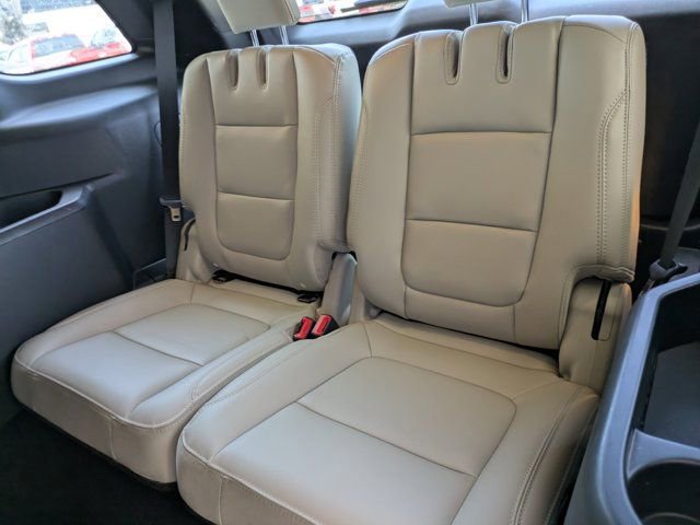 Certified 2019 Ford Explorer Limited w/ Ford Safe & Smart Package image 20