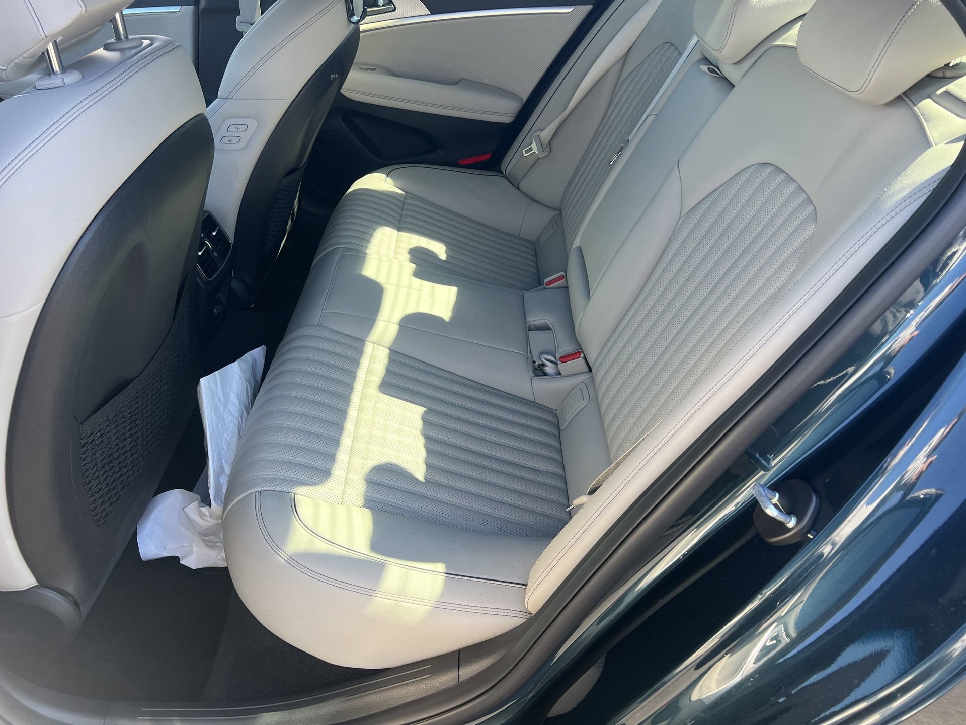 Used 2023 Genesis G70 2.0T w/ Sport Prestige Package image 18