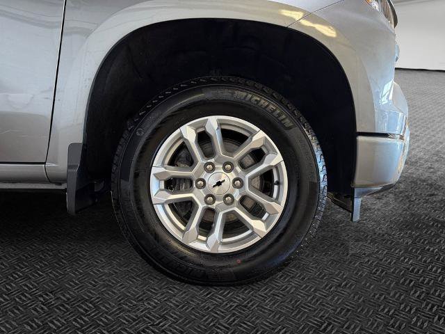 Used 2026 Chevrolet Silverado 1500 RST AWD/4WD image 11