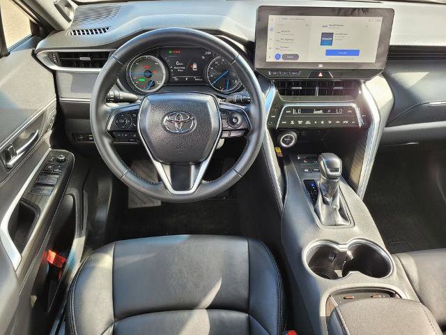 Used 2024 Toyota Venza XLE AWD/4WD image 12