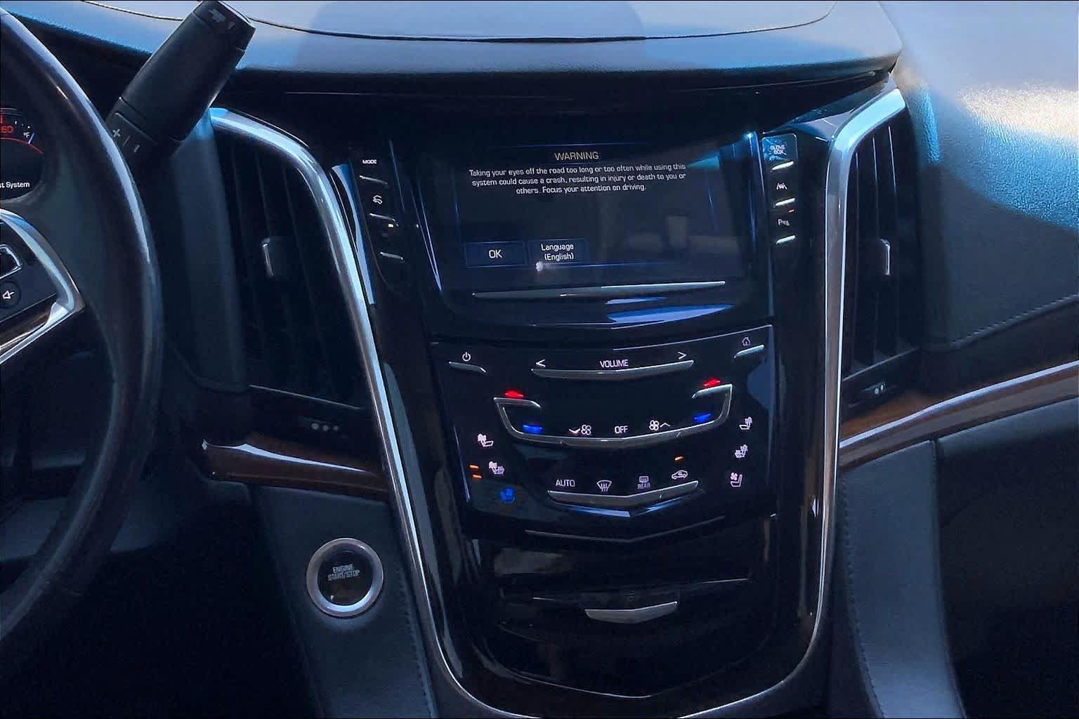 Used 2019 Cadillac Escalade Premium Luxury AWD/4WD image 7