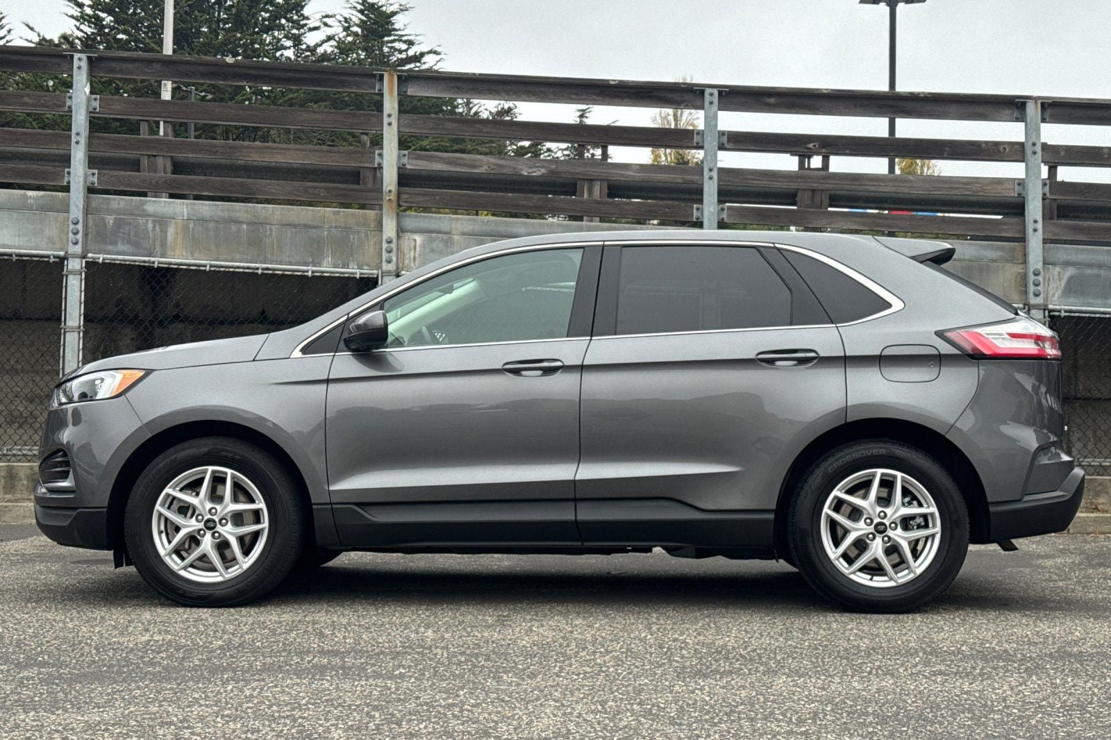 Certified 2024 Ford Edge SEL AWD/4WD image 10