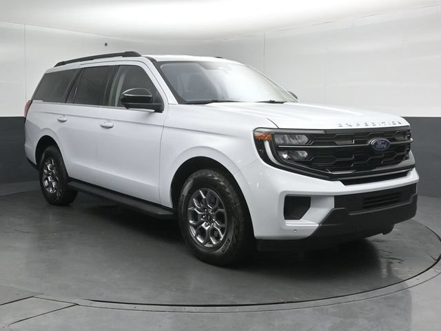 Certified 2025 Ford Expedition Active AWD/4WD image 1