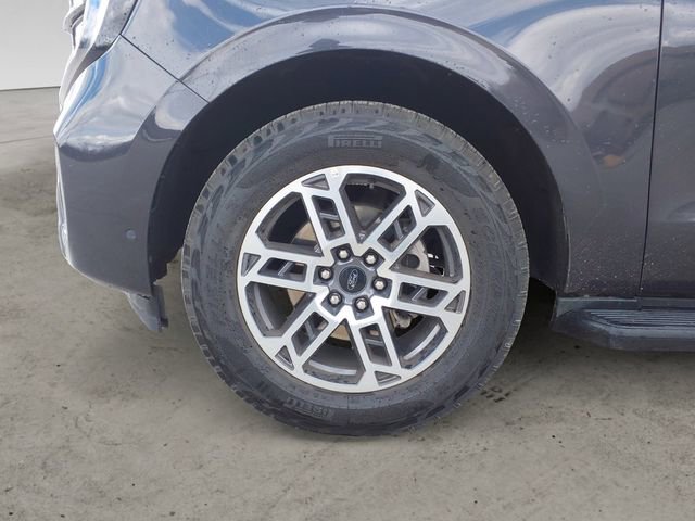 Certified 2025 Ford Expedition Active AWD/4WD image 14