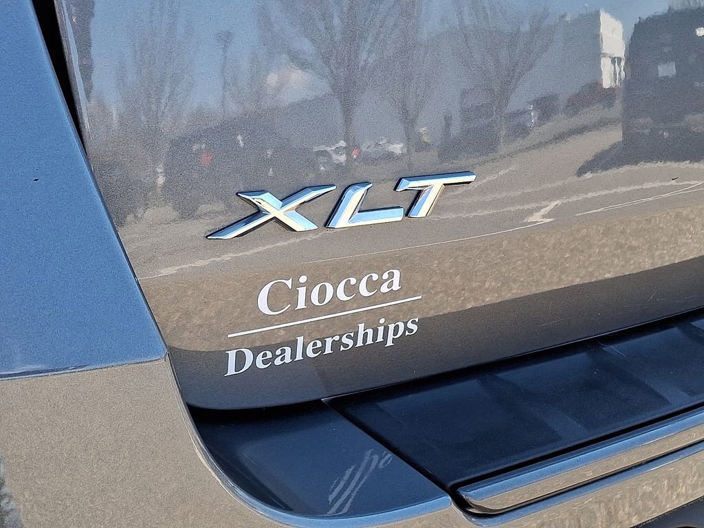 Certified 2023 Ford Explorer XLT w/ Equipment Group 202A image 31