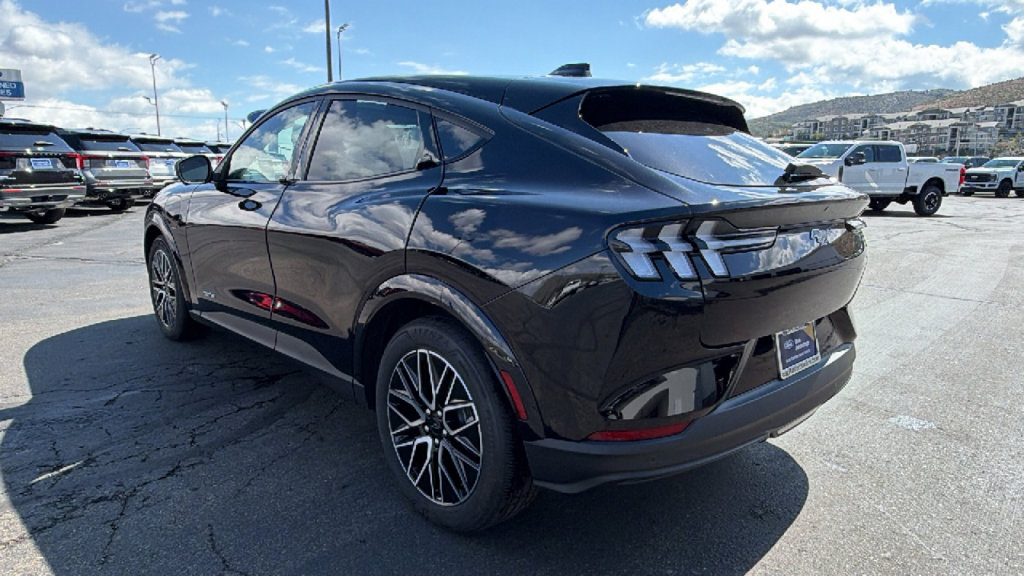 Certified 2026 Ford Mustang Mach-E Premium AWD/4WD image 5