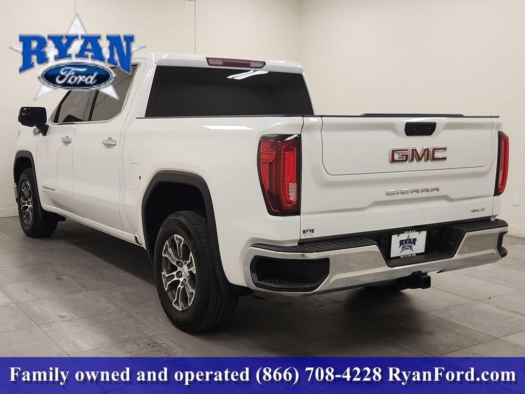 Used 2025 GMC Sierra 1500 SLT image 2