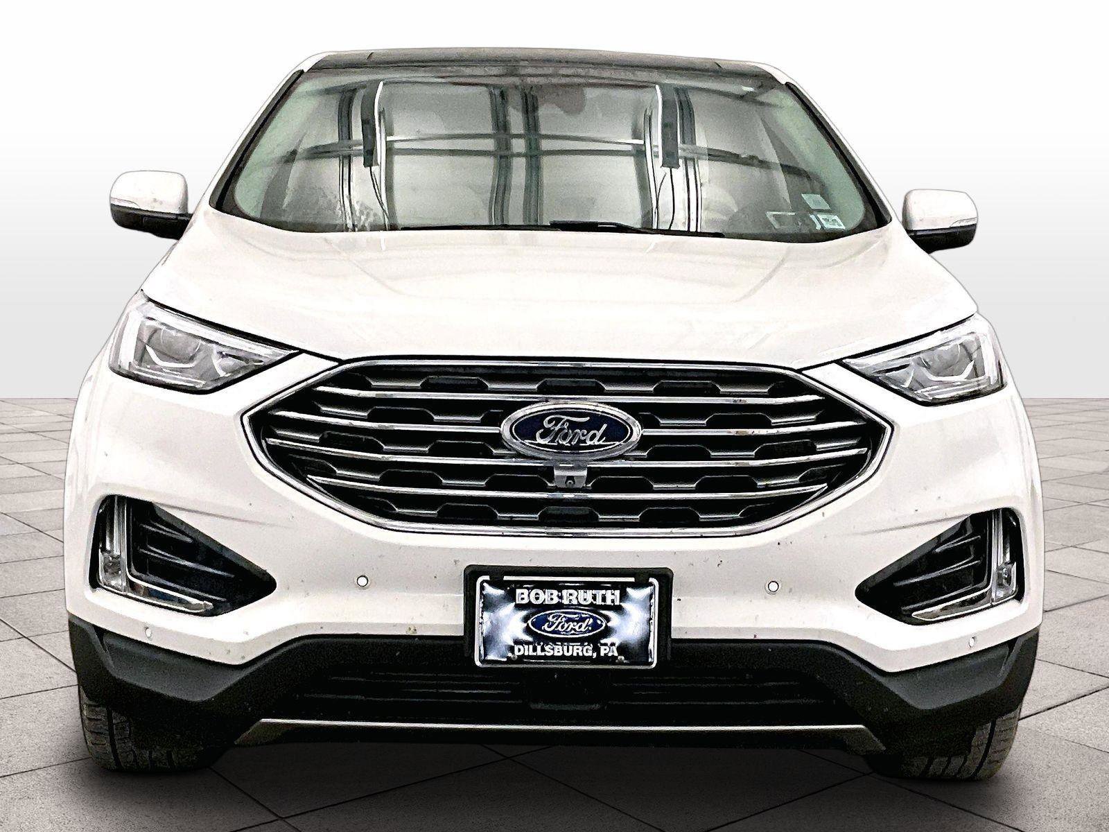 Certified 2020 Ford Edge Titanium w/ Equipment Group 301A AWD/4WD image 3