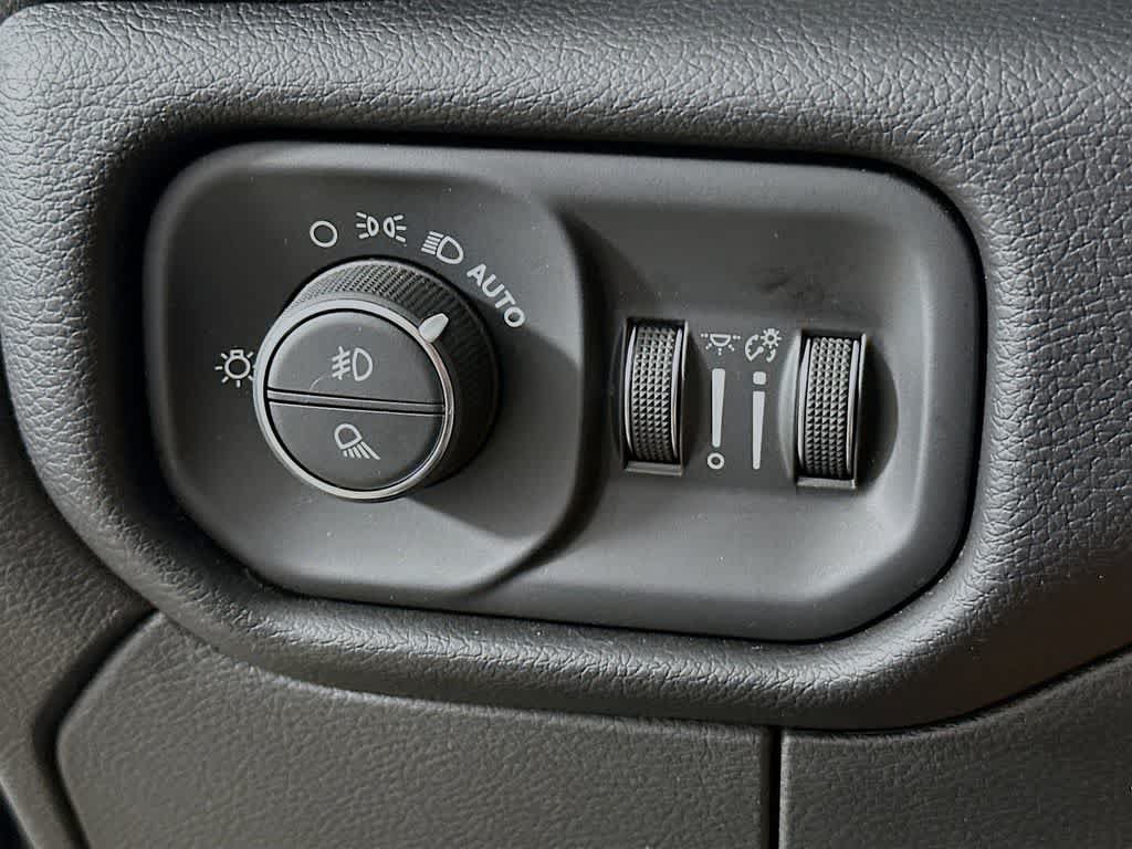 Used 2024 RAM 2500 Laramie w/ Night Edition AWD/4WD image 26