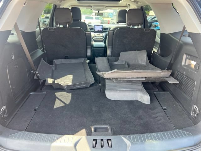 Certified 2023 Ford Explorer XLT w/ Equipment Group 202A AWD/4WD image 22