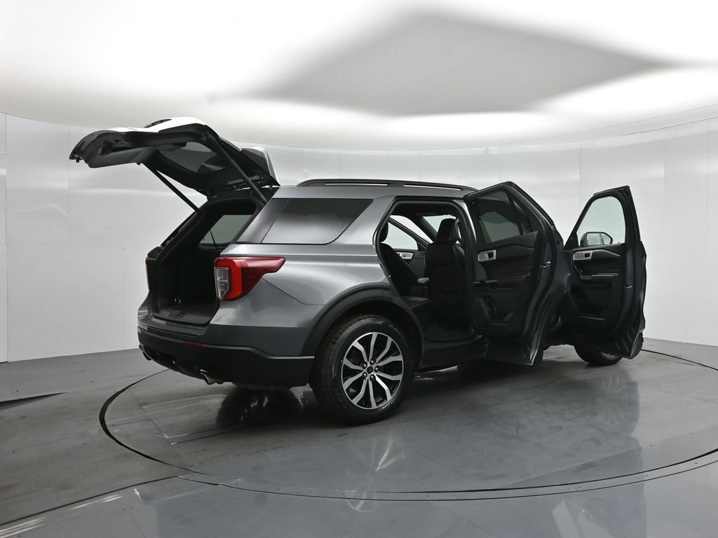 Certified 2022 Ford Explorer ST-Line w/ Class IV Trailer Tow Package AWD/4WD image 5