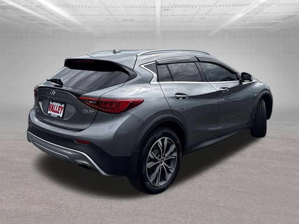 Used 2017 INFINITI QX30 Premium w/ Navigation Package AWD/4WD image 54