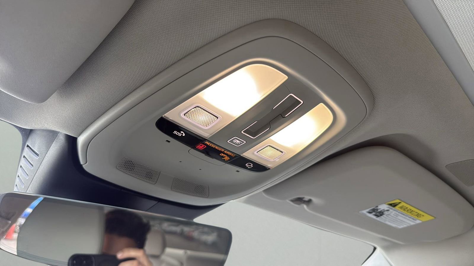 Used 2024 Volvo S60 T8 Plus image 23