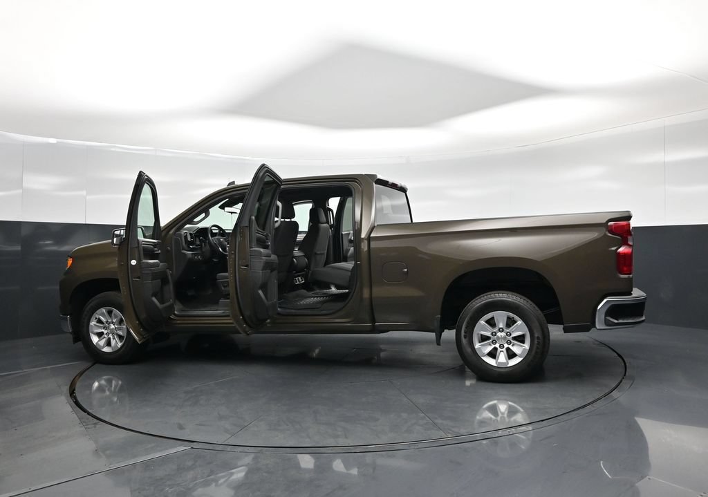 Used 2023 Chevrolet Silverado 1500 LT RWD image 36