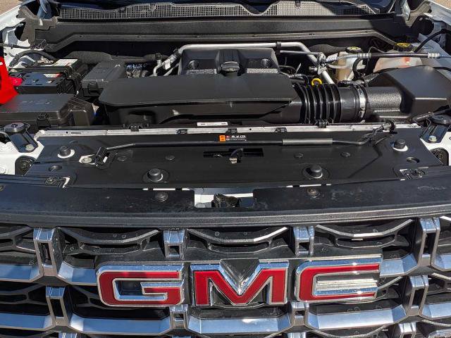 Used 2025 GMC Canyon AT4 AWD/4WD image 13