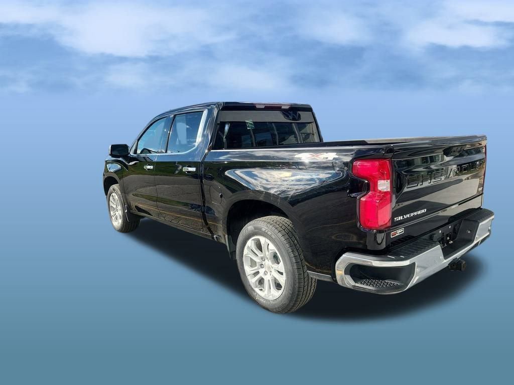 Used 2023 Chevrolet Silverado 1500 LTZ AWD/4WD image 5