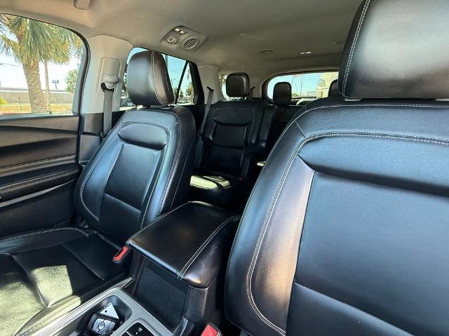 Certified 2022 Ford Explorer XLT w/ Equipment Group 202A image 17