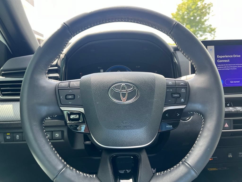 Used 2025 Toyota Camry SE w/ Multimedia Upgrade Package FWD image 24