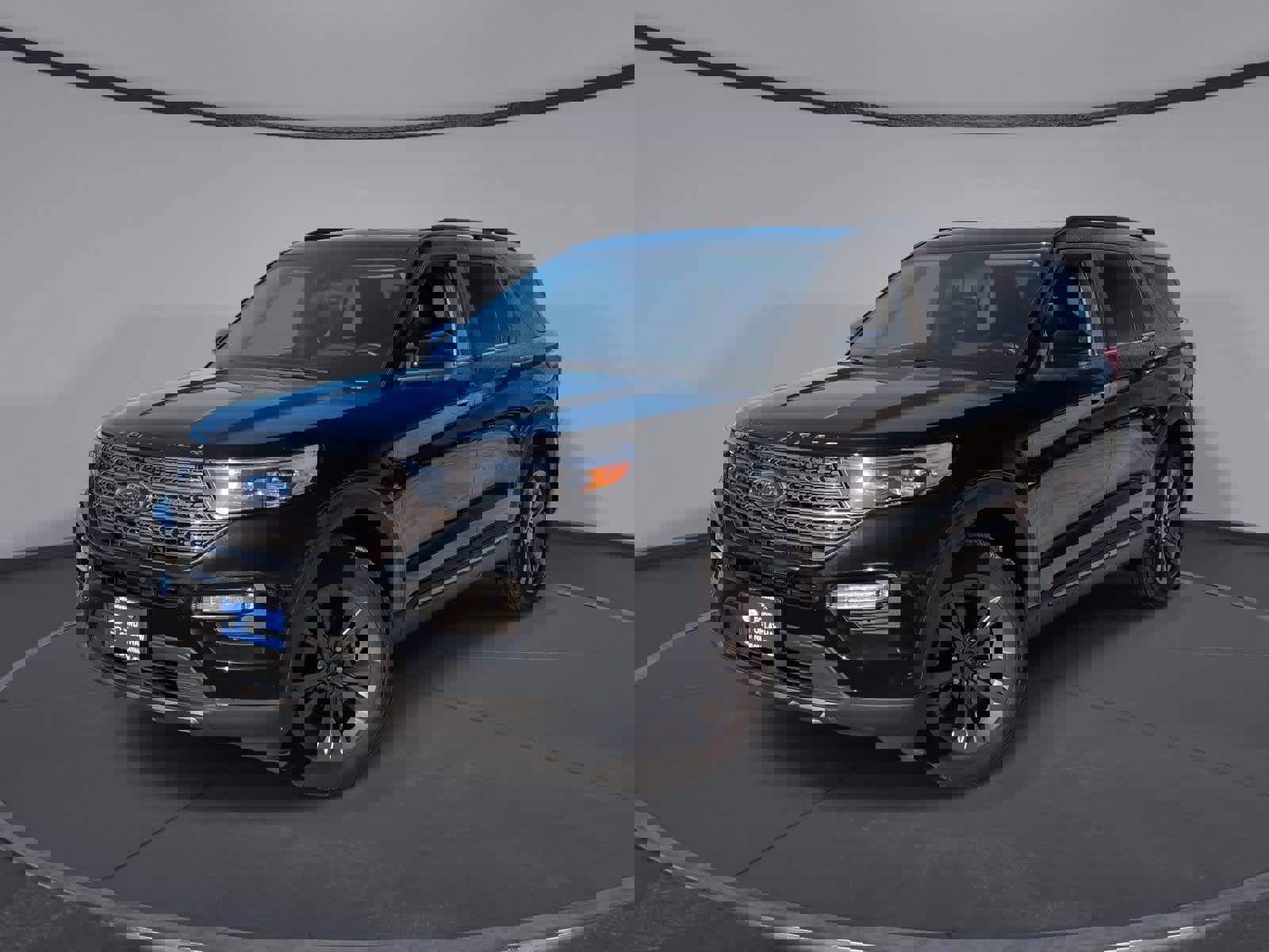 Certified 2022 Ford Explorer XLT w/ Equipment Group 202A