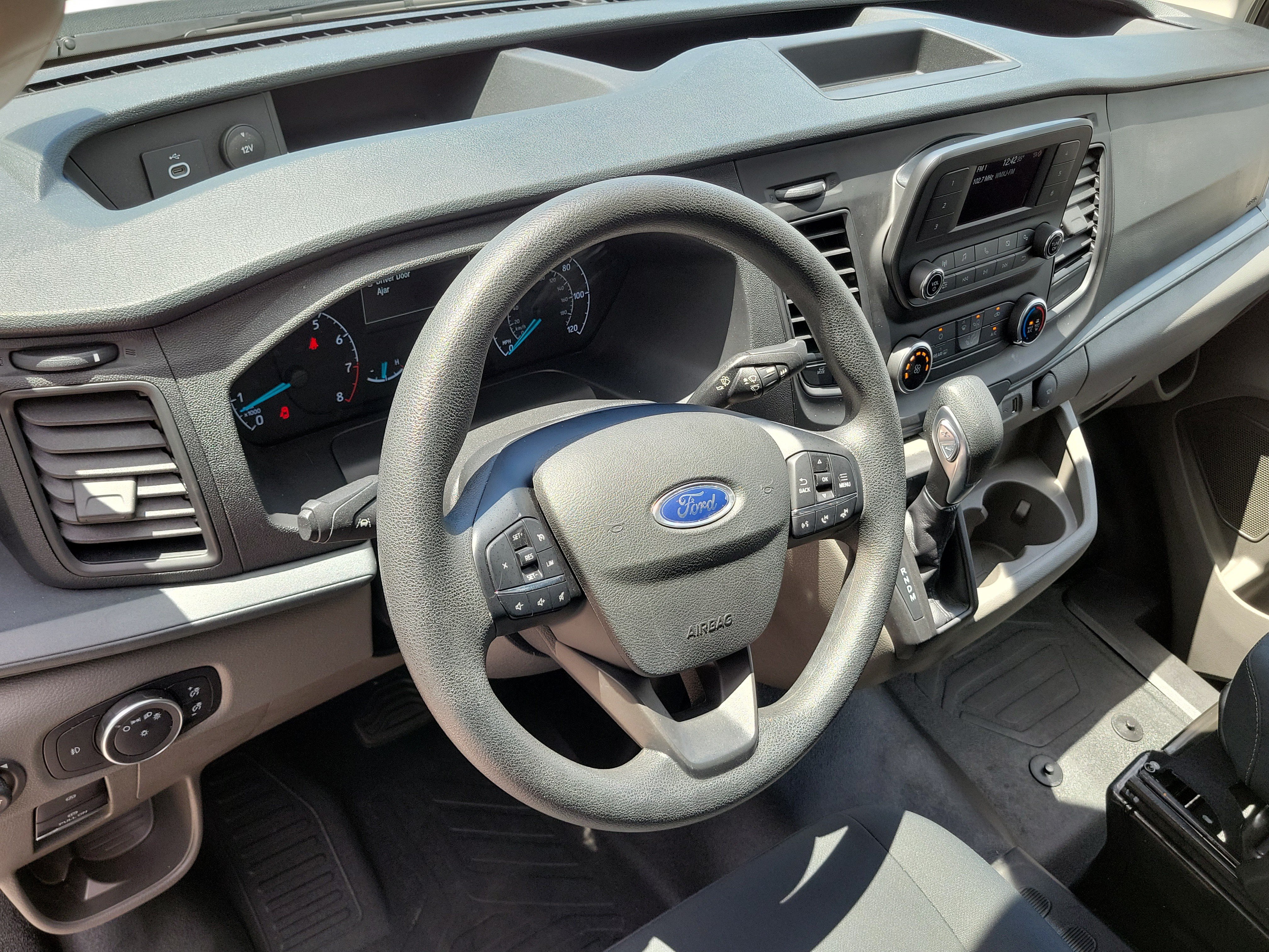 Certified 2025 Ford Transit 250 Low Roof w/ Exterior Upgrade Package RWD image 9