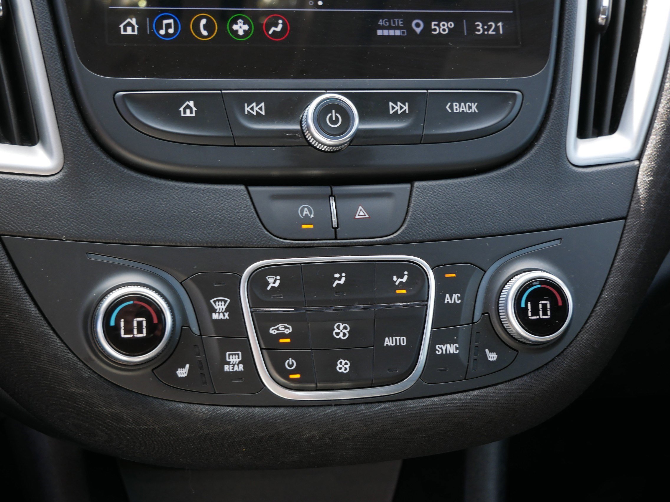 Used 2024 Chevrolet Malibu LT FWD image 23
