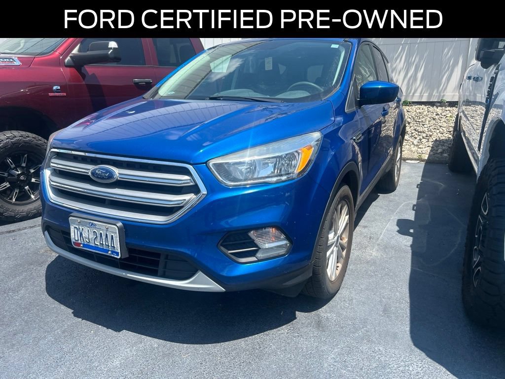 Certified 2017 Ford Escape SE FWD image 2