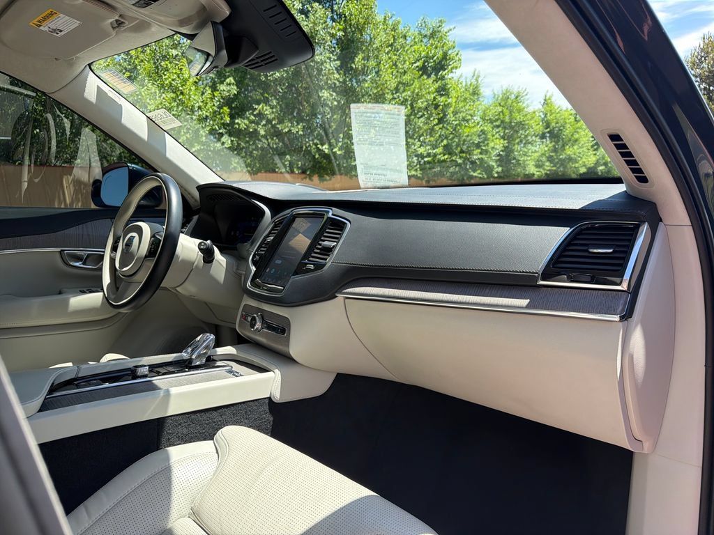 Used 2023 Volvo XC90 T8 Ultimate w/ Lounge Package AWD/4WD image 38