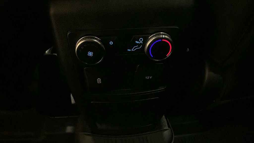 Certified 2022 Ford Explorer XLT w/ Equipment Group 202A image 27