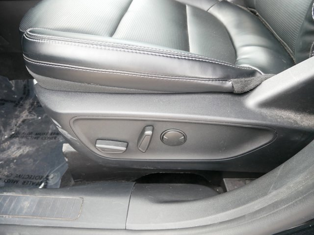 Certified 2025 Ford Escape Platinum AWD/4WD image 7