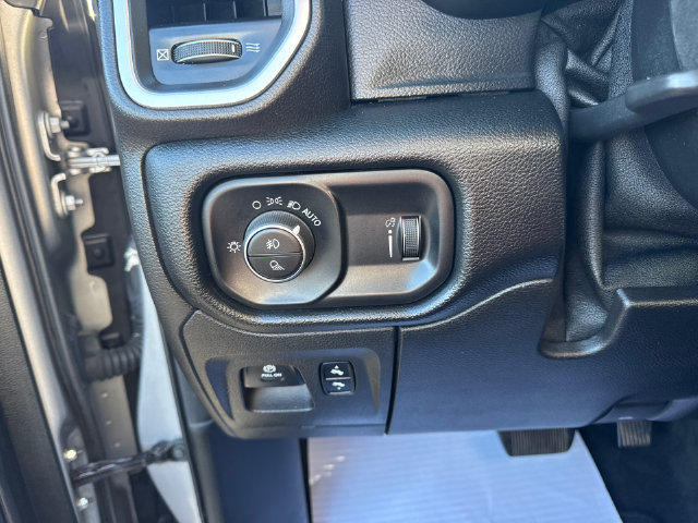 Used 2020 RAM 1500 Big Horn AWD/4WD image 13
