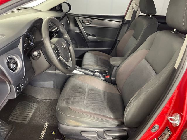 Used 2017 Toyota Corolla LE FWD image 2