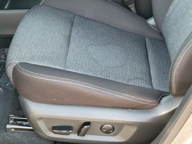 Used 2023 Nissan Rogue SV FWD image 17