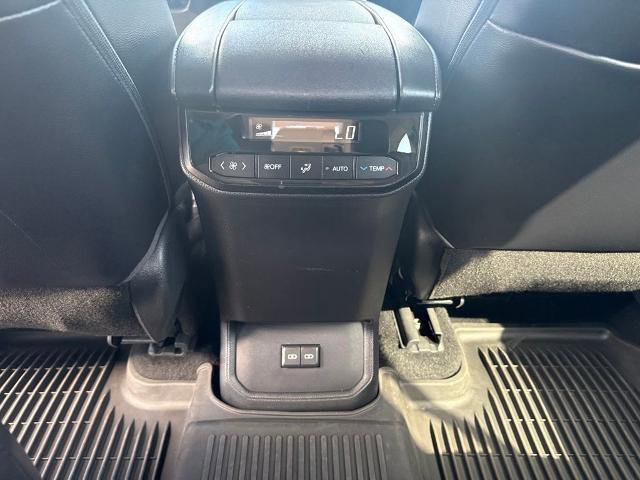Used 2022 Toyota Highlander XLE FWD image 25