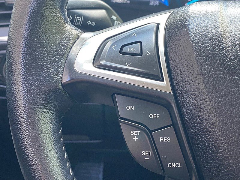 Certified 2023 Ford Edge Titanium AWD/4WD image 50