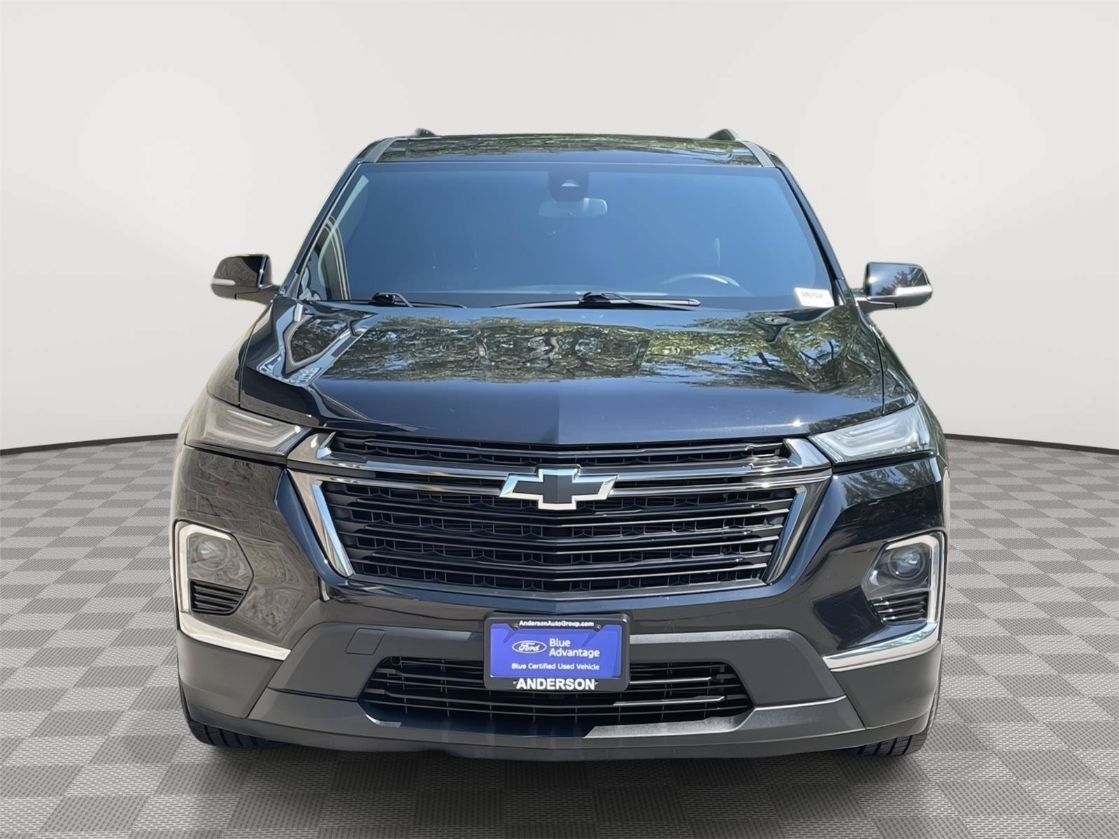Used 2023 Chevrolet Traverse LT w/ Midnight/Sport Edition AWD/4WD image 4