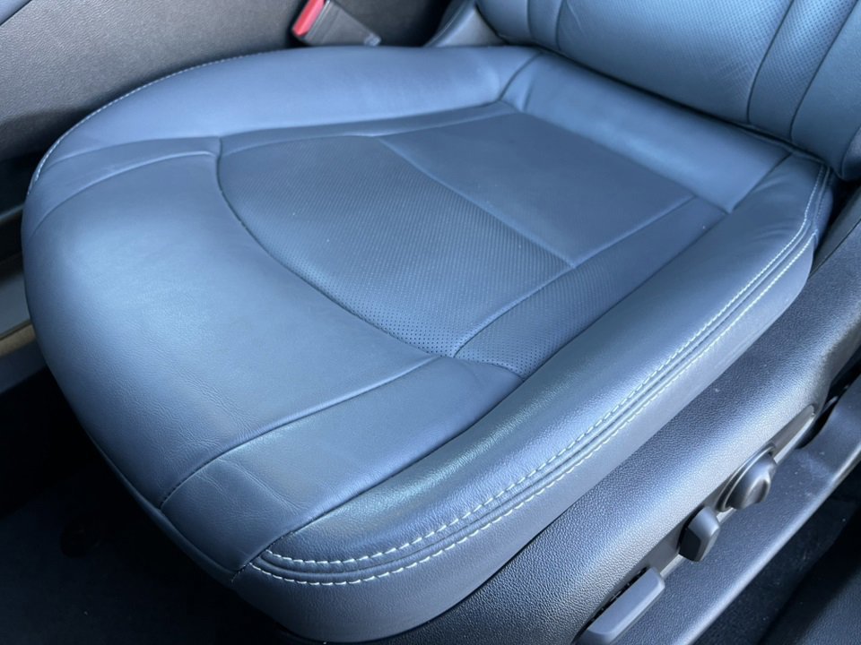 Used 2022 Buick Enclave Essence w/ Experience Buick Package image 19