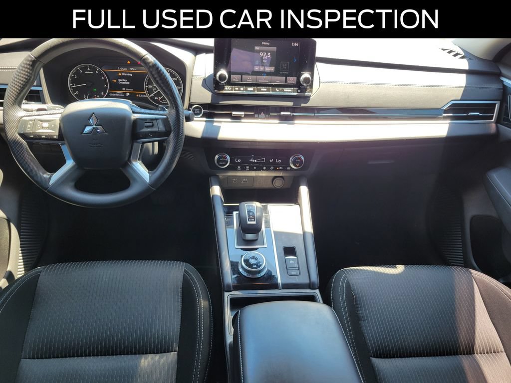Used 2022 Mitsubishi Outlander ES AWD/4WD image 9
