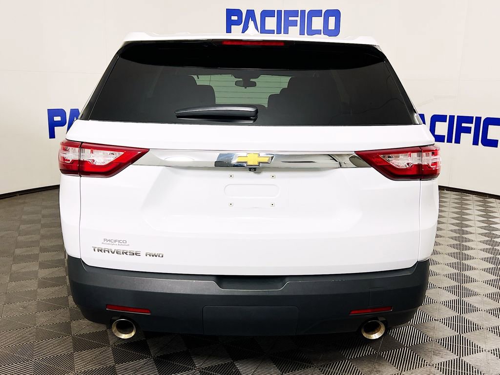 Used 2021 Chevrolet Traverse LS AWD/4WD image 8