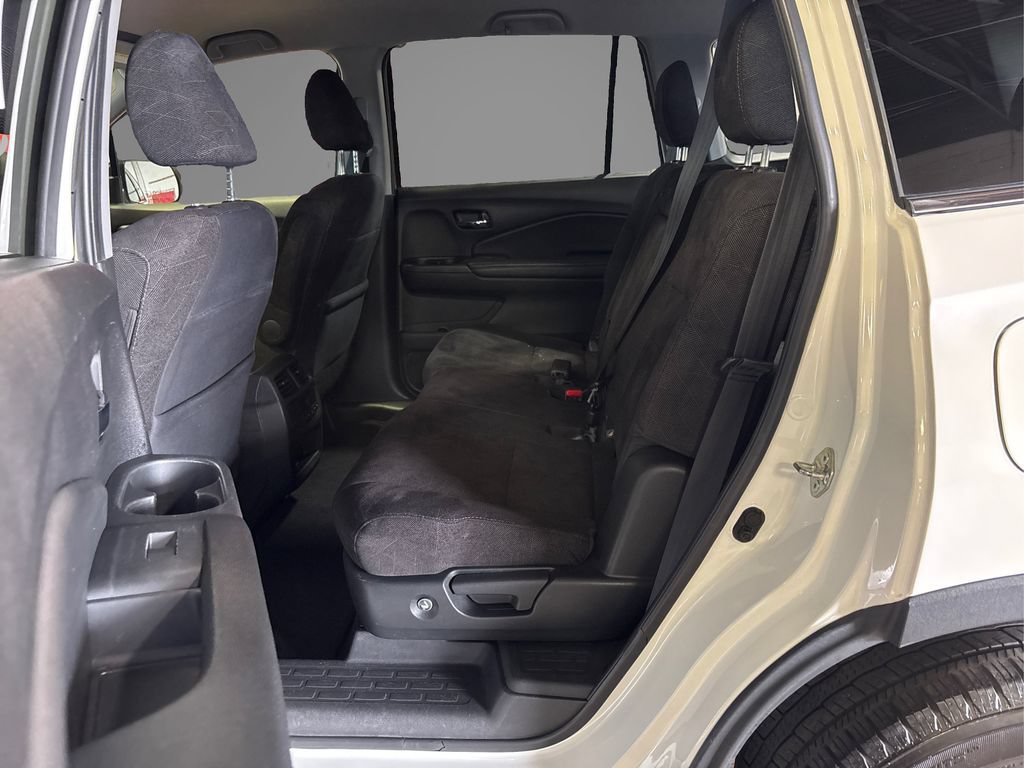 Used 2019 Honda Pilot EX image 11