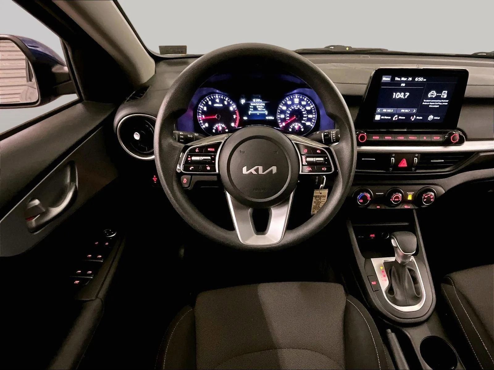 Used 2023 Kia Forte LXS w/ LXS Technology Package FWD image 5