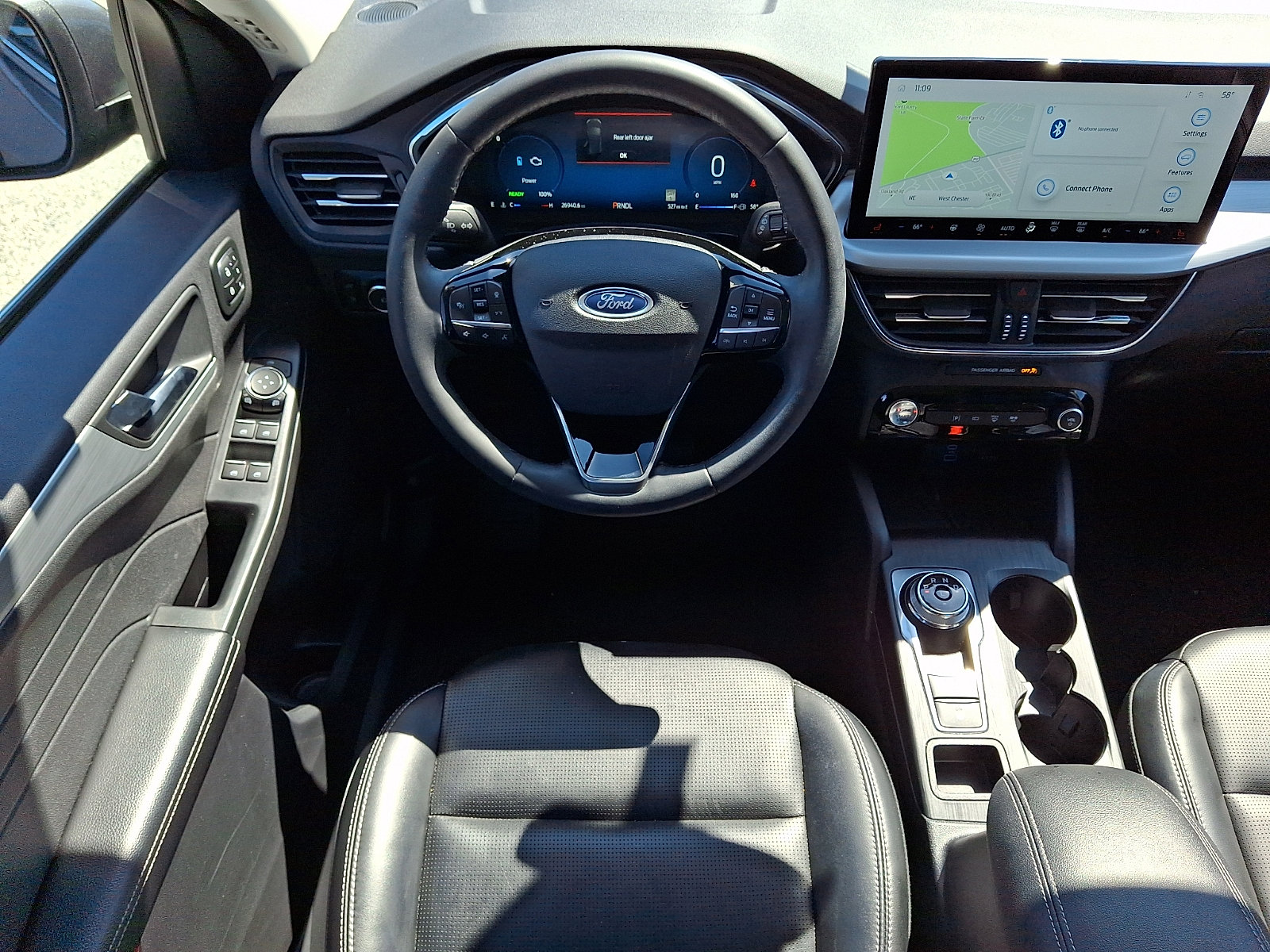 Certified 2023 Ford Escape Platinum w/ Class II Trailer Tow Package FWD image 14