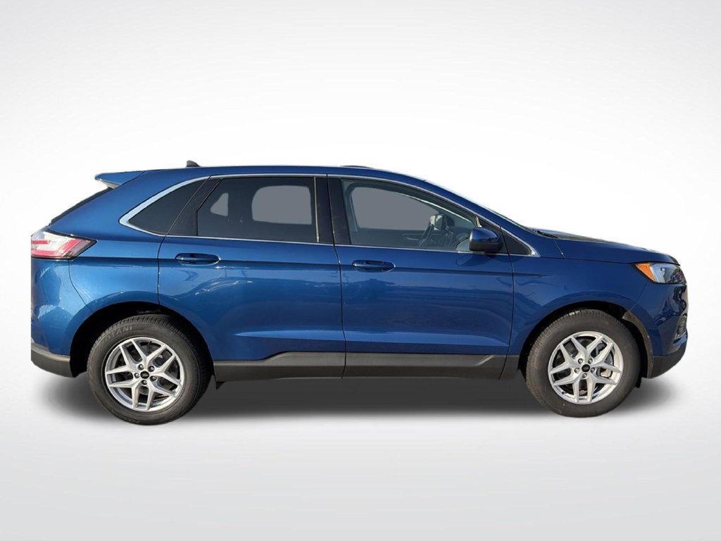 Certified 2024 Ford Edge SEL AWD/4WD image 9