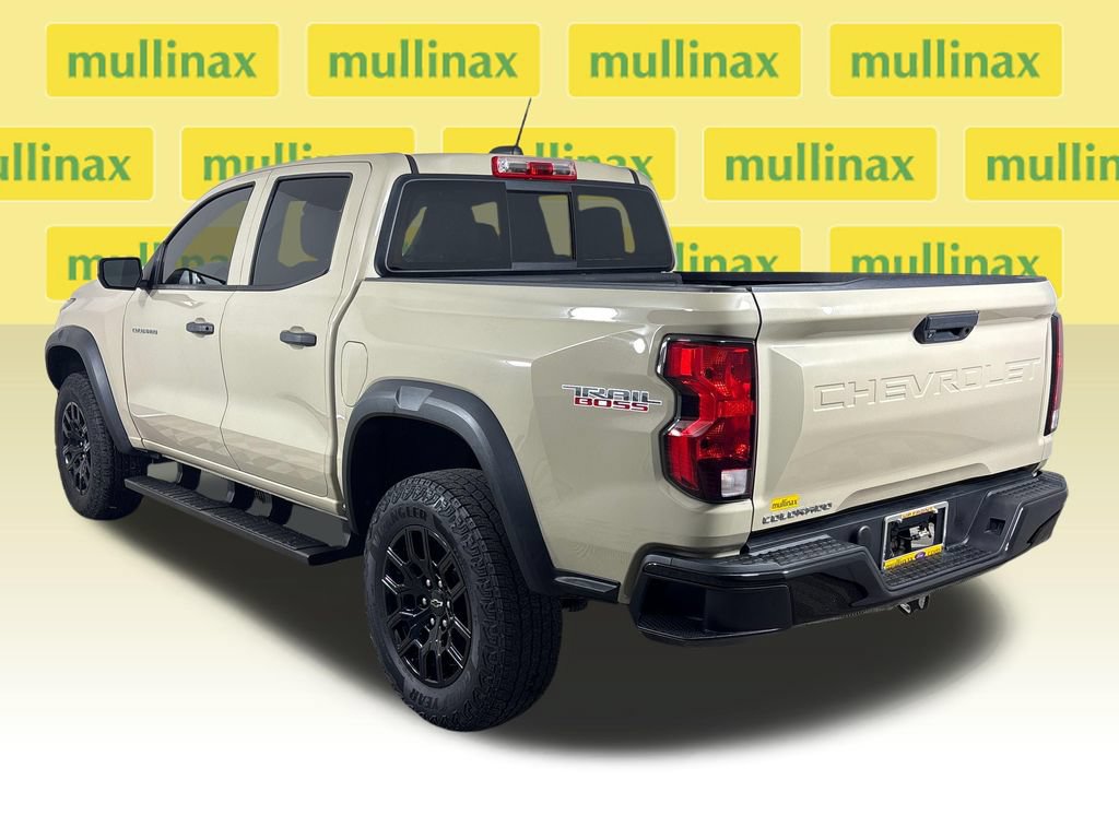 Used 2023 Chevrolet Colorado Trail Boss AWD/4WD image 9