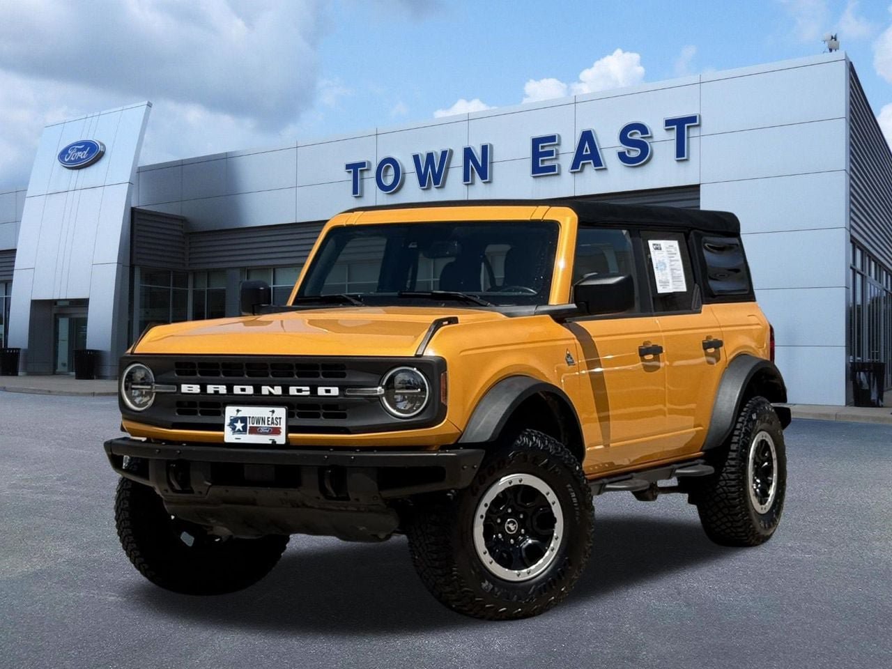 Certified 2021 Ford Bronco Black Diamond w/ Sasquatch Package AWD/4WD image 1