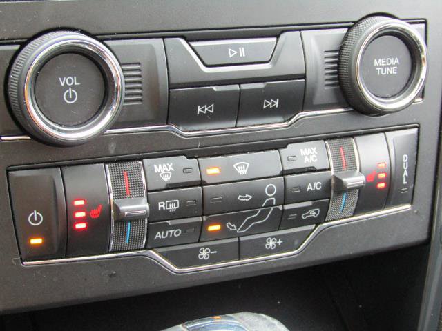 Certified 2018 Ford Explorer XLT w/ Equipment Group 202A image 23