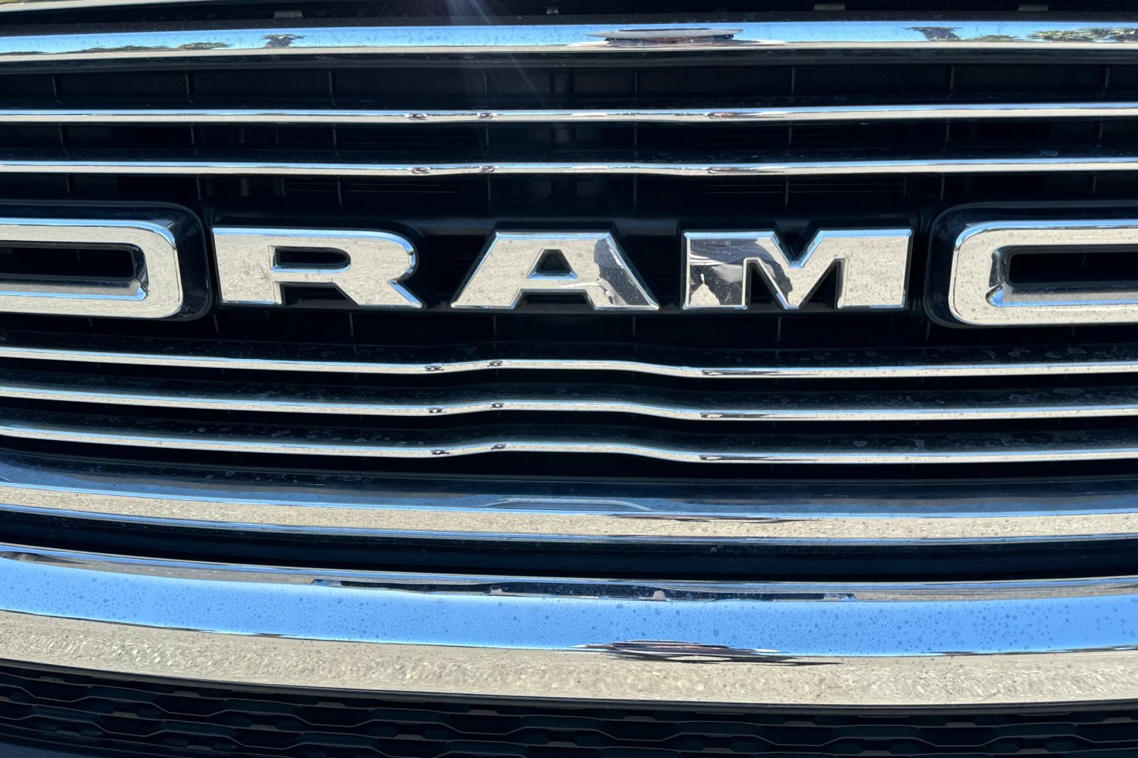 Used 2022 RAM 1500 Laramie AWD/4WD image 44