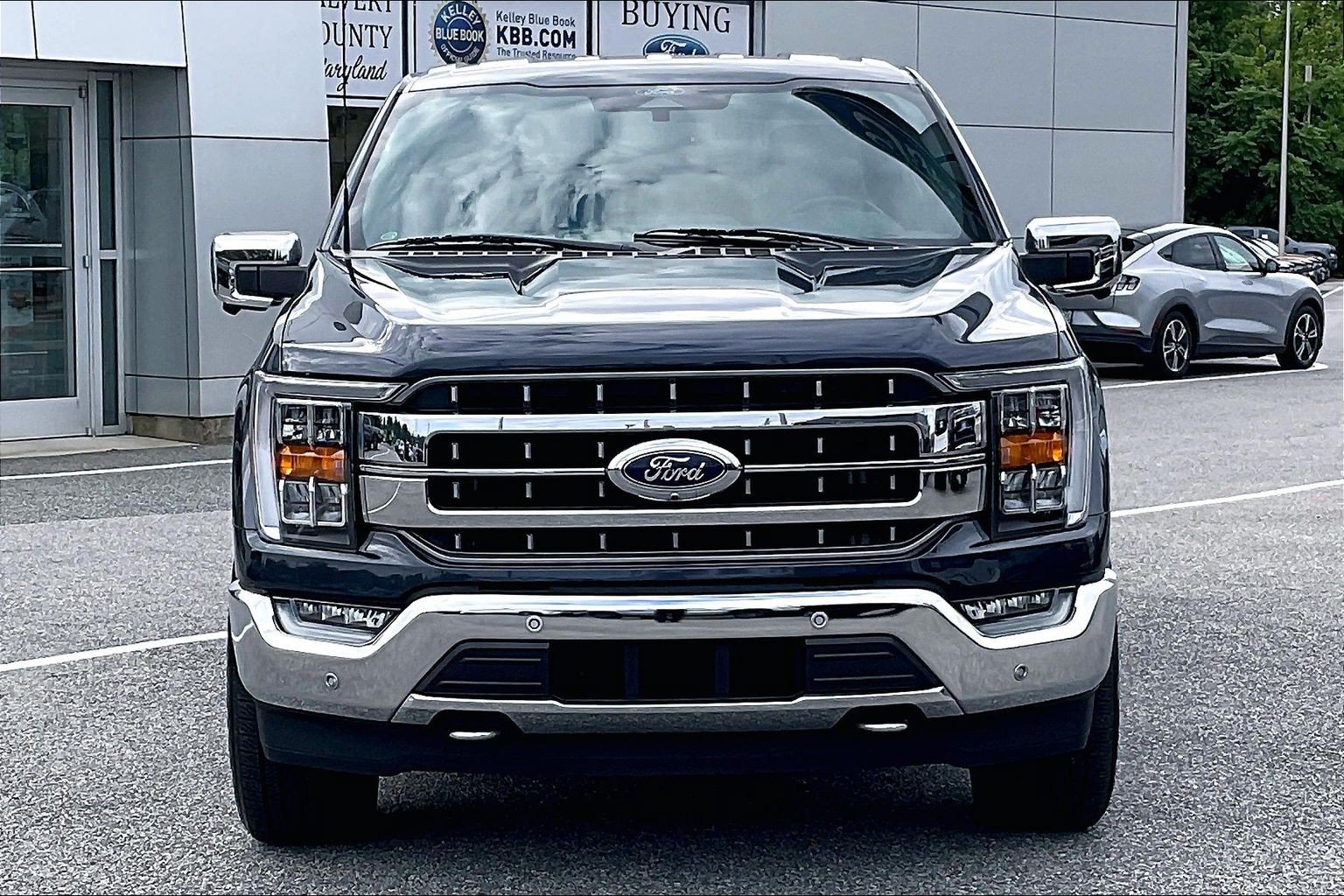 Certified 2022 Ford F150 Lariat AWD/4WD image 2