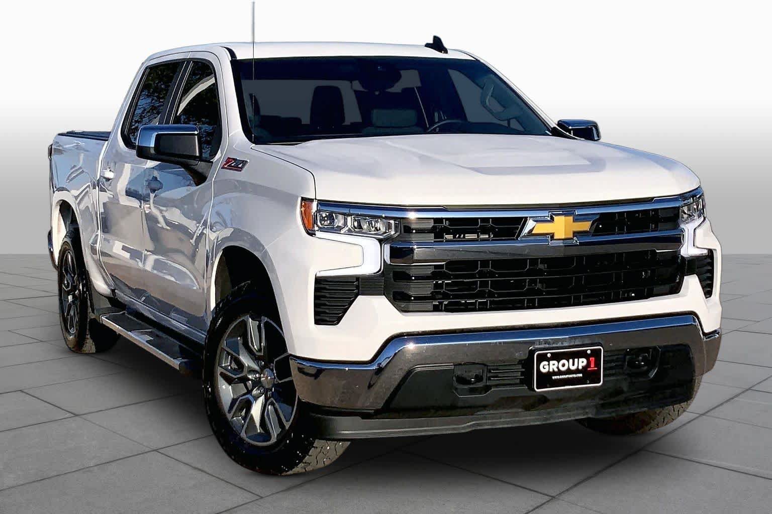 Used 2026 Chevrolet Silverado 1500 LT w/ Z71 Off-Road Package AWD/4WD image 3