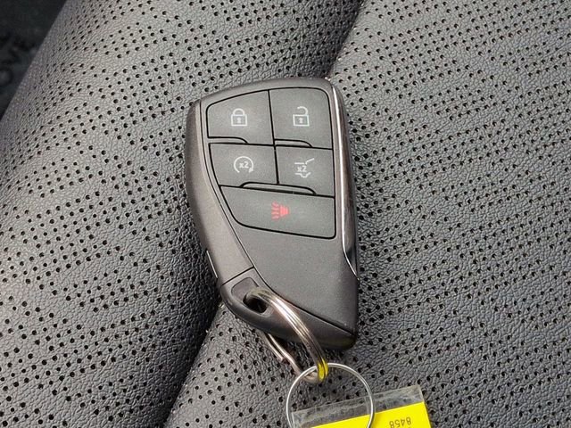 Used 2025 Chevrolet Equinox RS FWD image 28